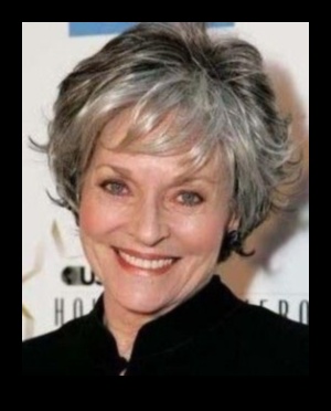 تابع اللون الرمادي الفاتن: أفكار شعر قصير أنيقة للثعالب الفضية